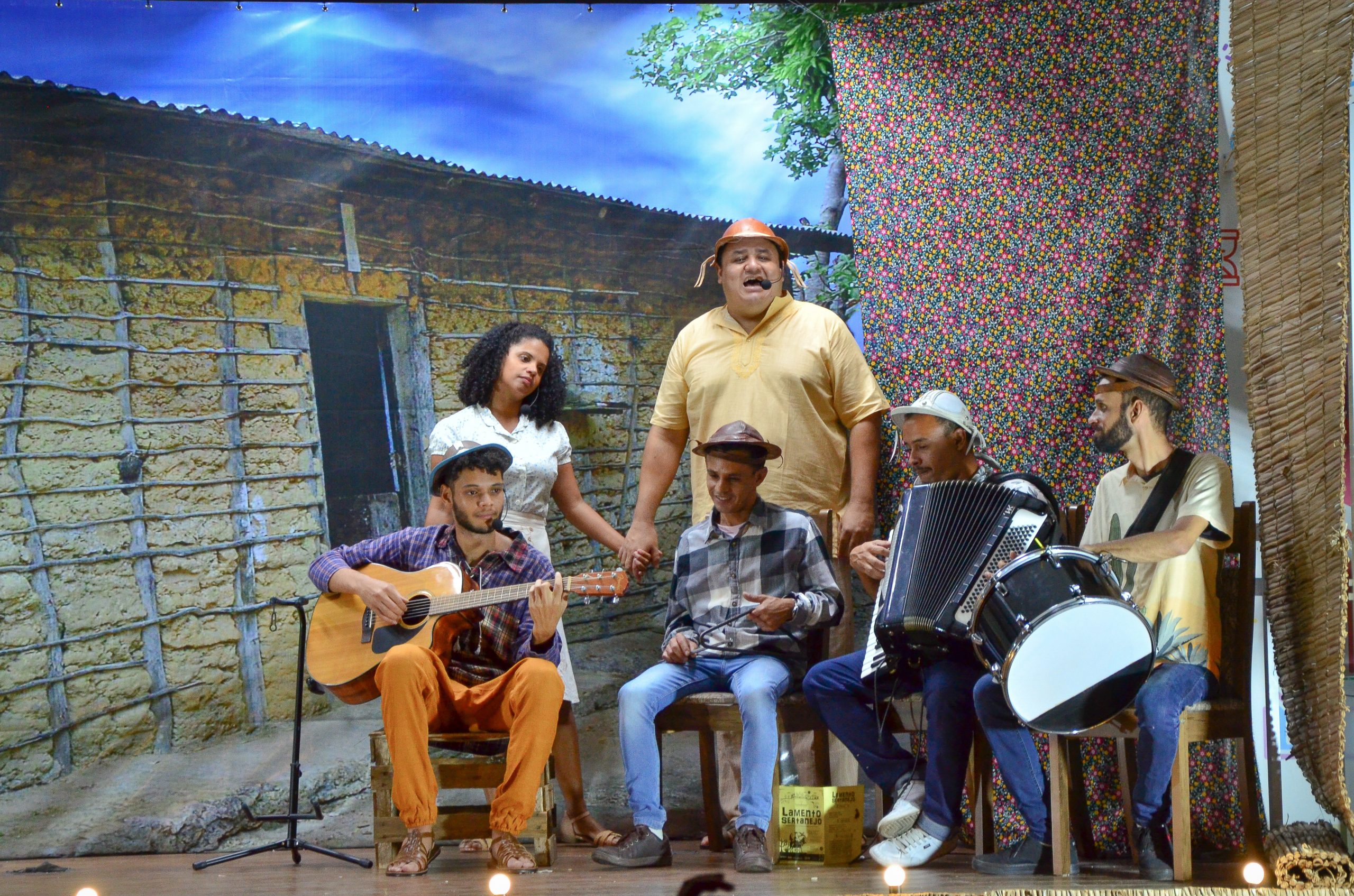 “Lamento Sertanejo” do Teatralmente com entrada gratuita no Auditório Ariano Suassuna